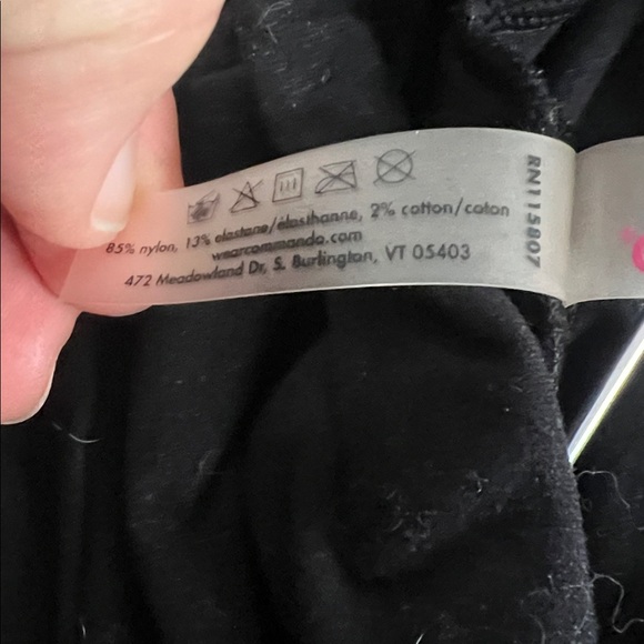 Commando Ballet Short Sleeve Turtleneck Thong Bodysuit - Picture 6 of 6